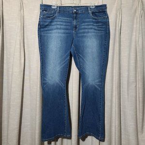 NWOT Levi Strauss & Co. Modern Boot Cut Jeans, Plus Size 24, Medium Blue Wash